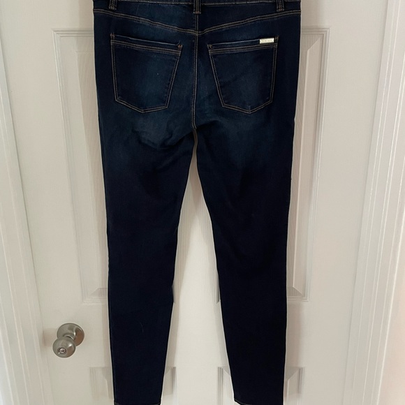 💥WHBM Skinny jeans. Size 2R💥 - Picture 2 of 7